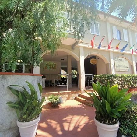 Residence La Meridiana San Bartolomeo Al Mare Luaran gambar