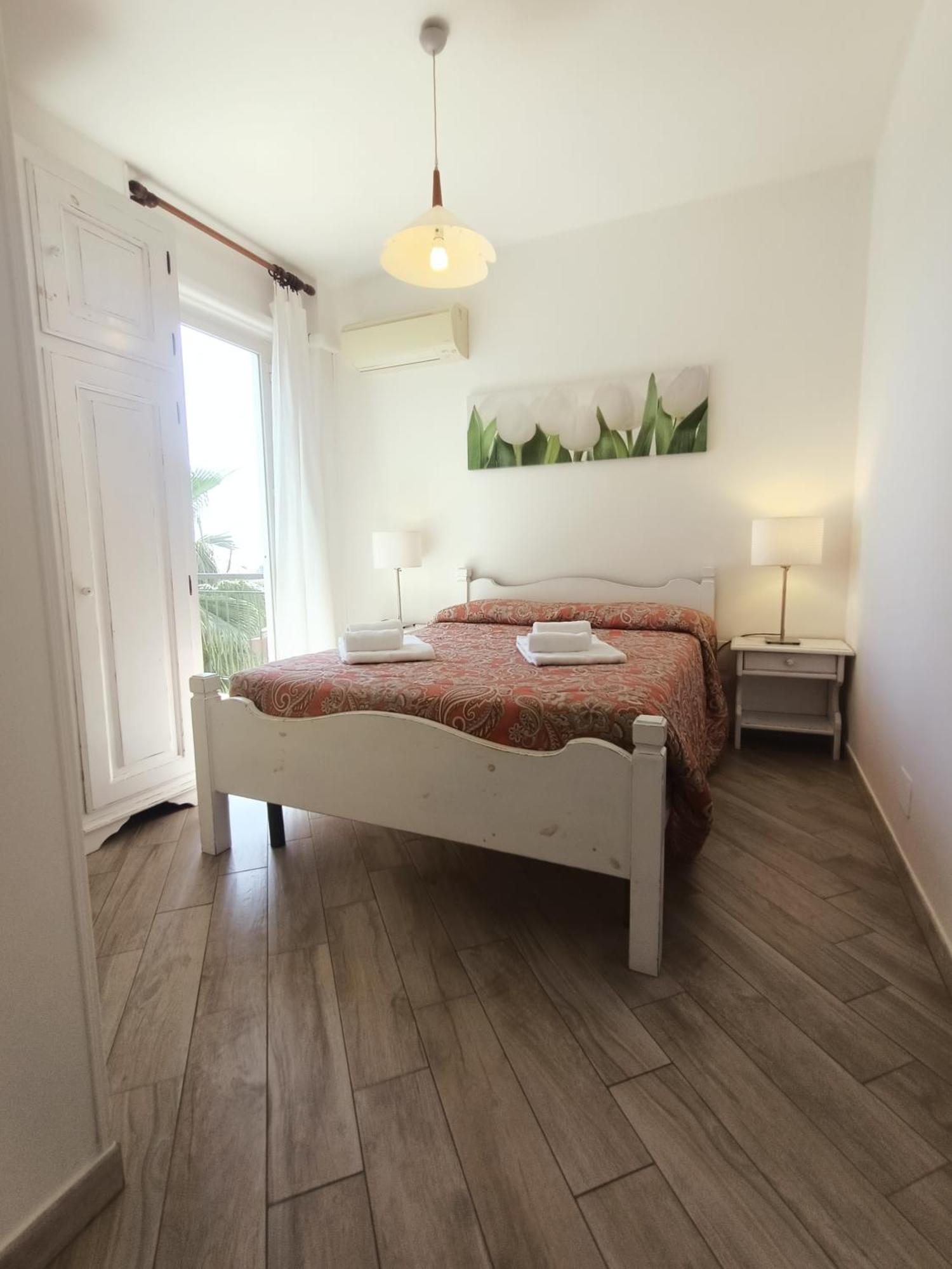 Residence La Meridiana San Bartolomeo Al Mare Luaran gambar