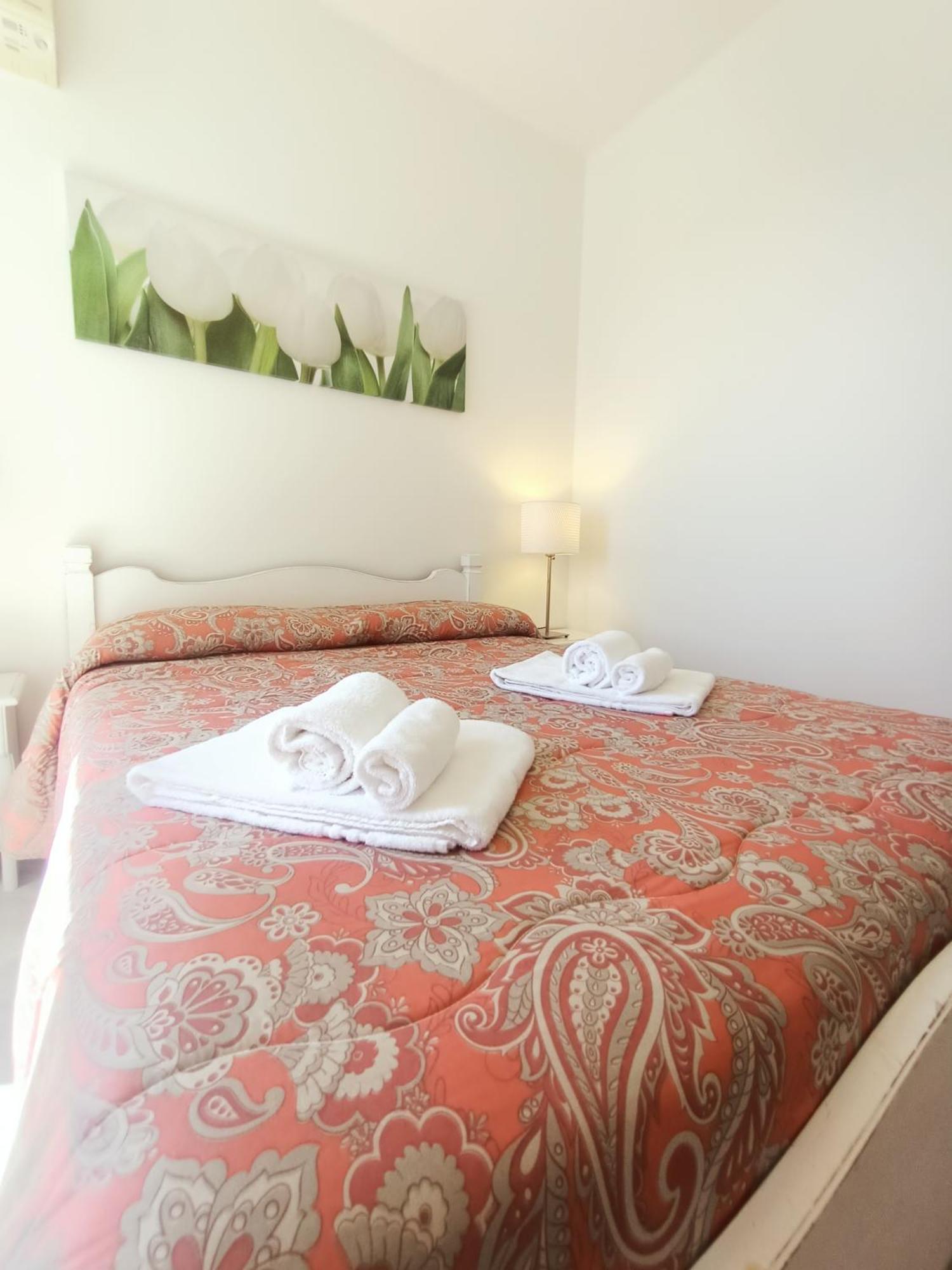 Residence La Meridiana San Bartolomeo Al Mare Luaran gambar