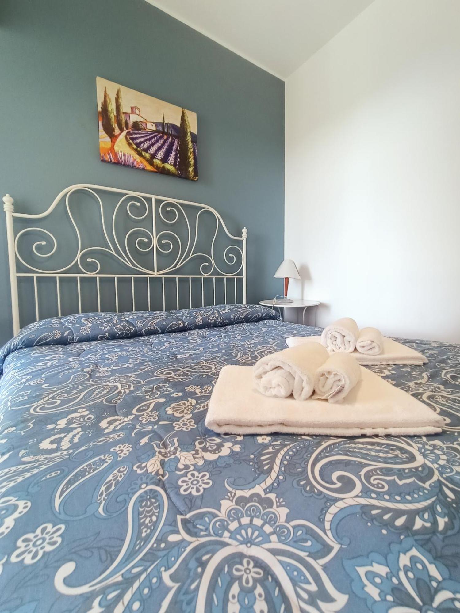 Residence La Meridiana San Bartolomeo Al Mare Luaran gambar