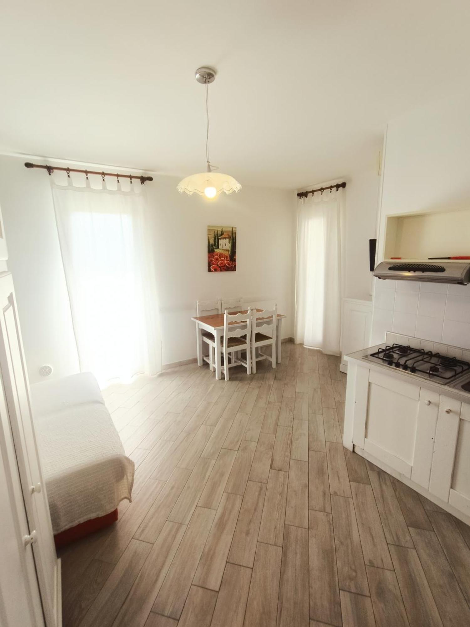 Residence La Meridiana San Bartolomeo Al Mare Luaran gambar