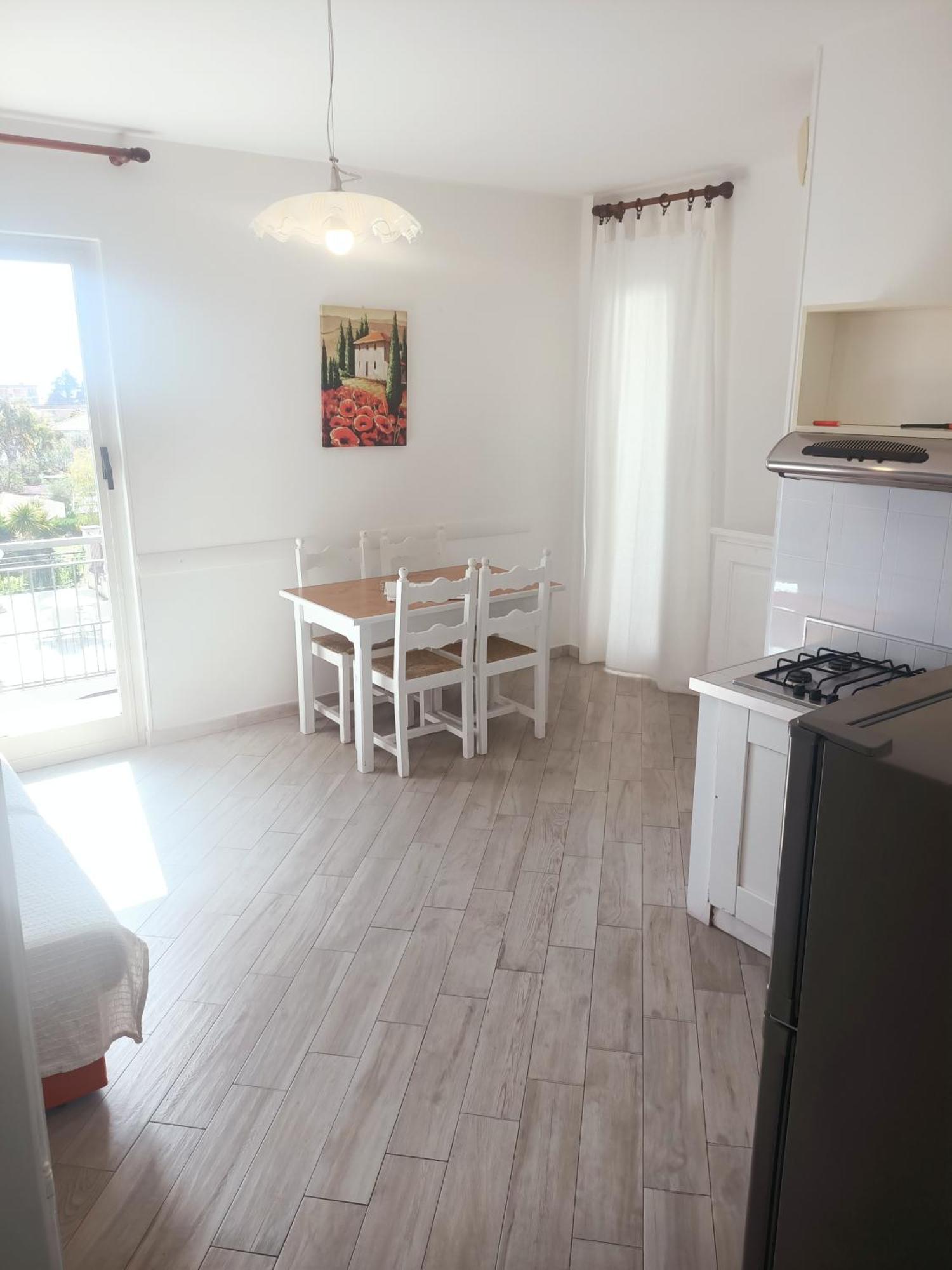 Residence La Meridiana San Bartolomeo Al Mare Luaran gambar