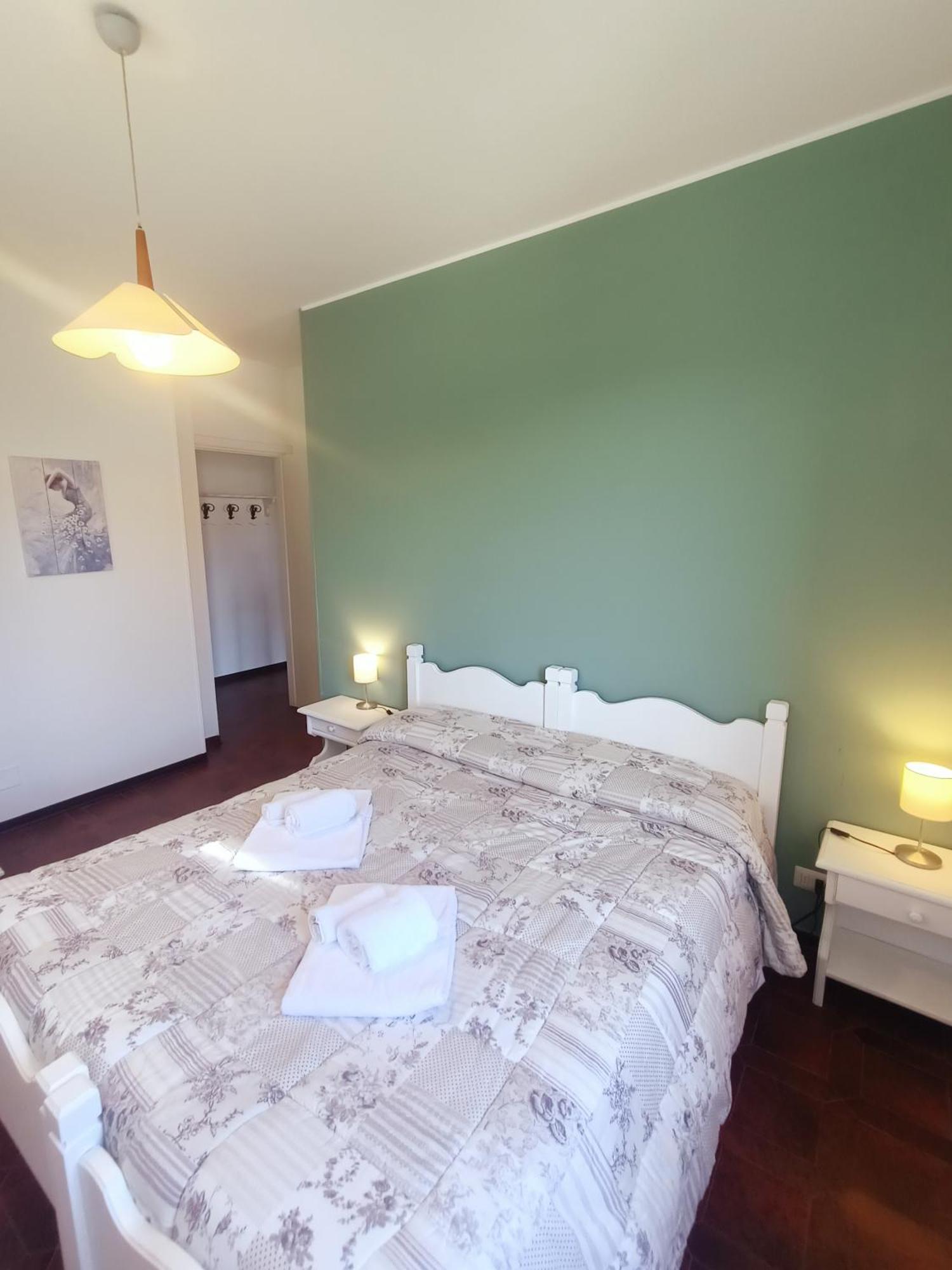Residence La Meridiana San Bartolomeo Al Mare Luaran gambar