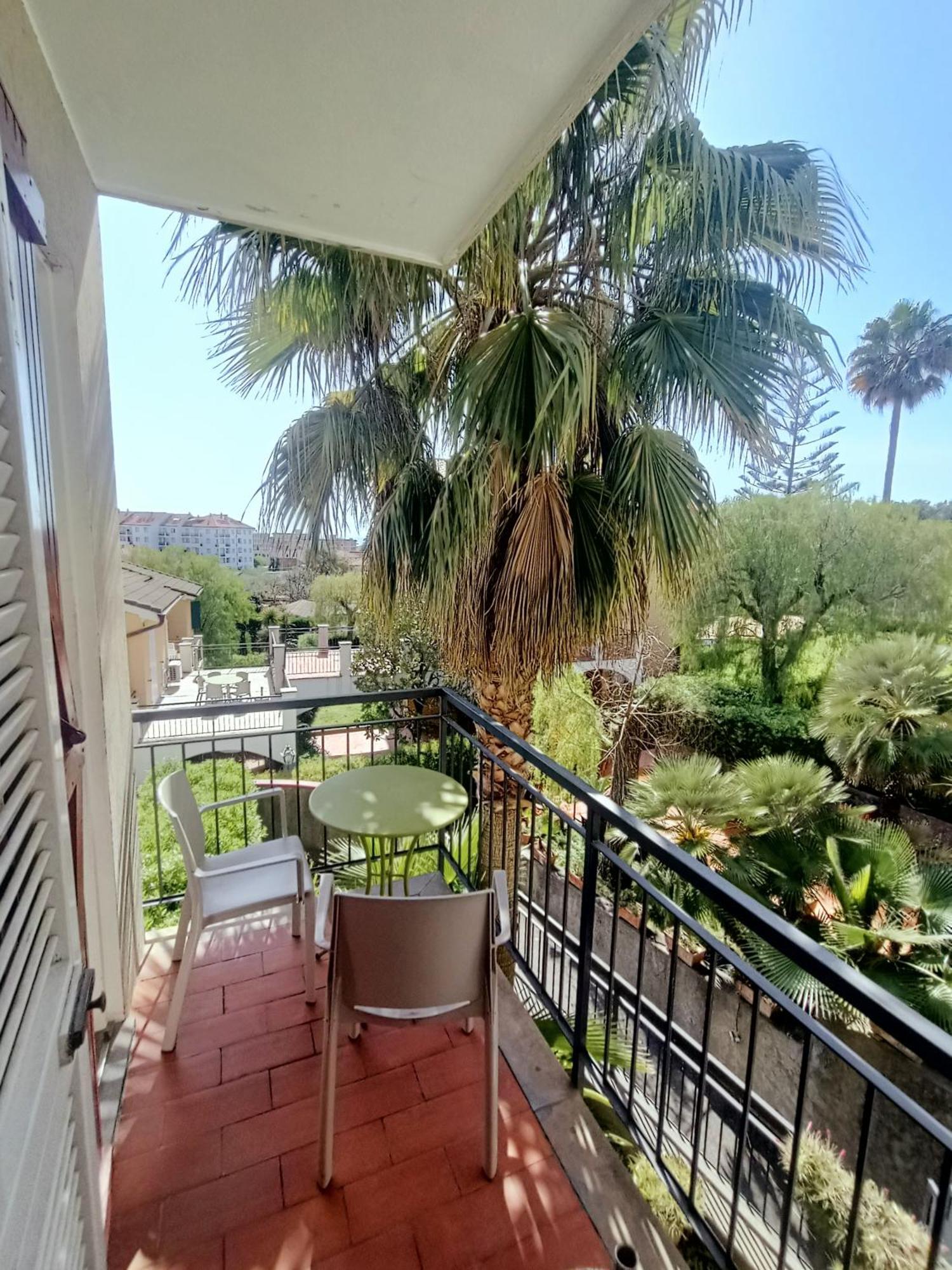 Residence La Meridiana San Bartolomeo Al Mare Luaran gambar