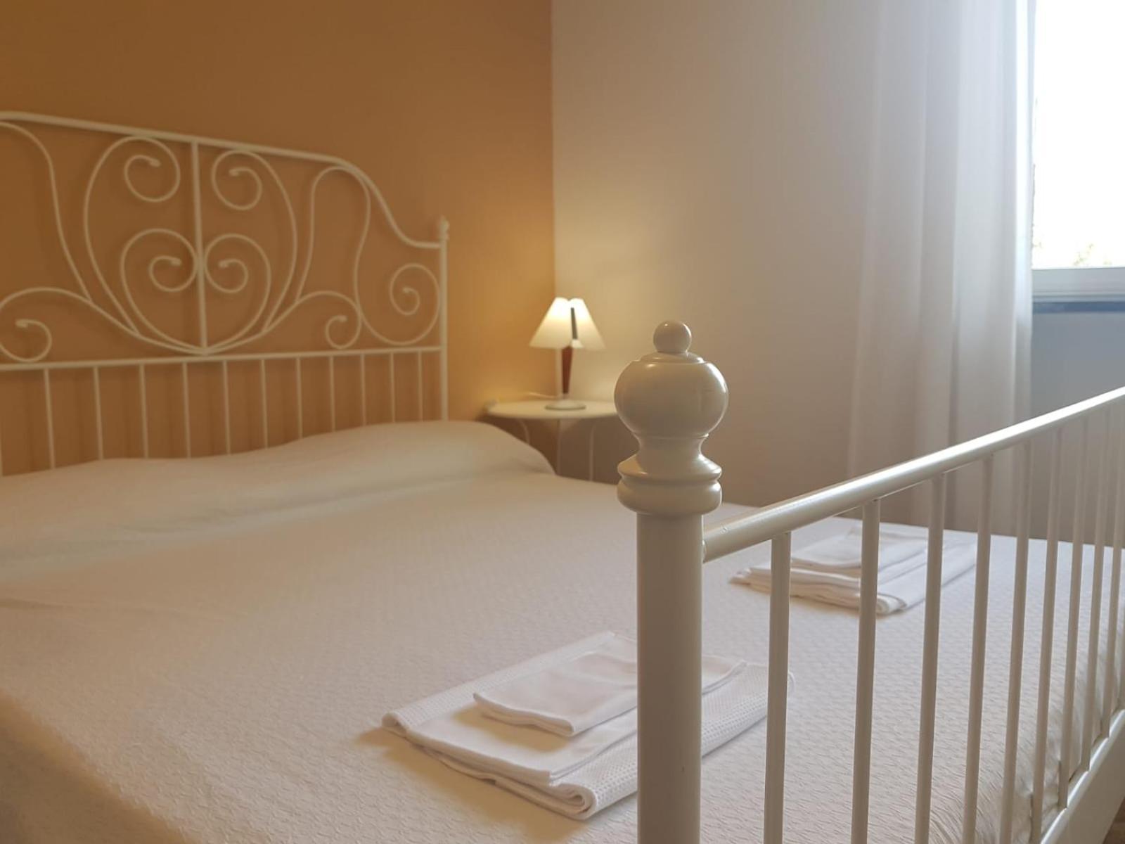 Residence La Meridiana San Bartolomeo Al Mare Luaran gambar
