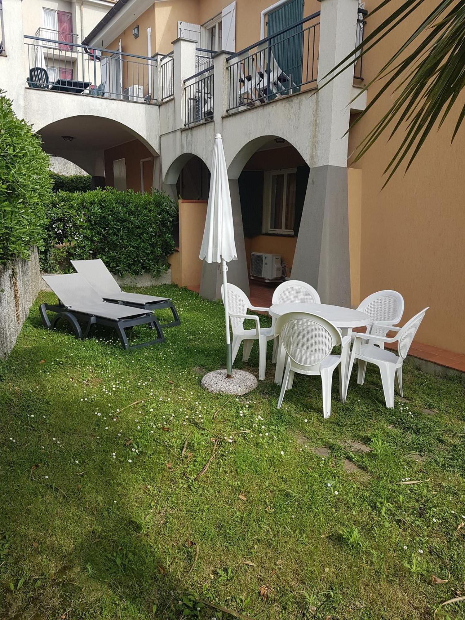 Residence La Meridiana San Bartolomeo Al Mare Luaran gambar