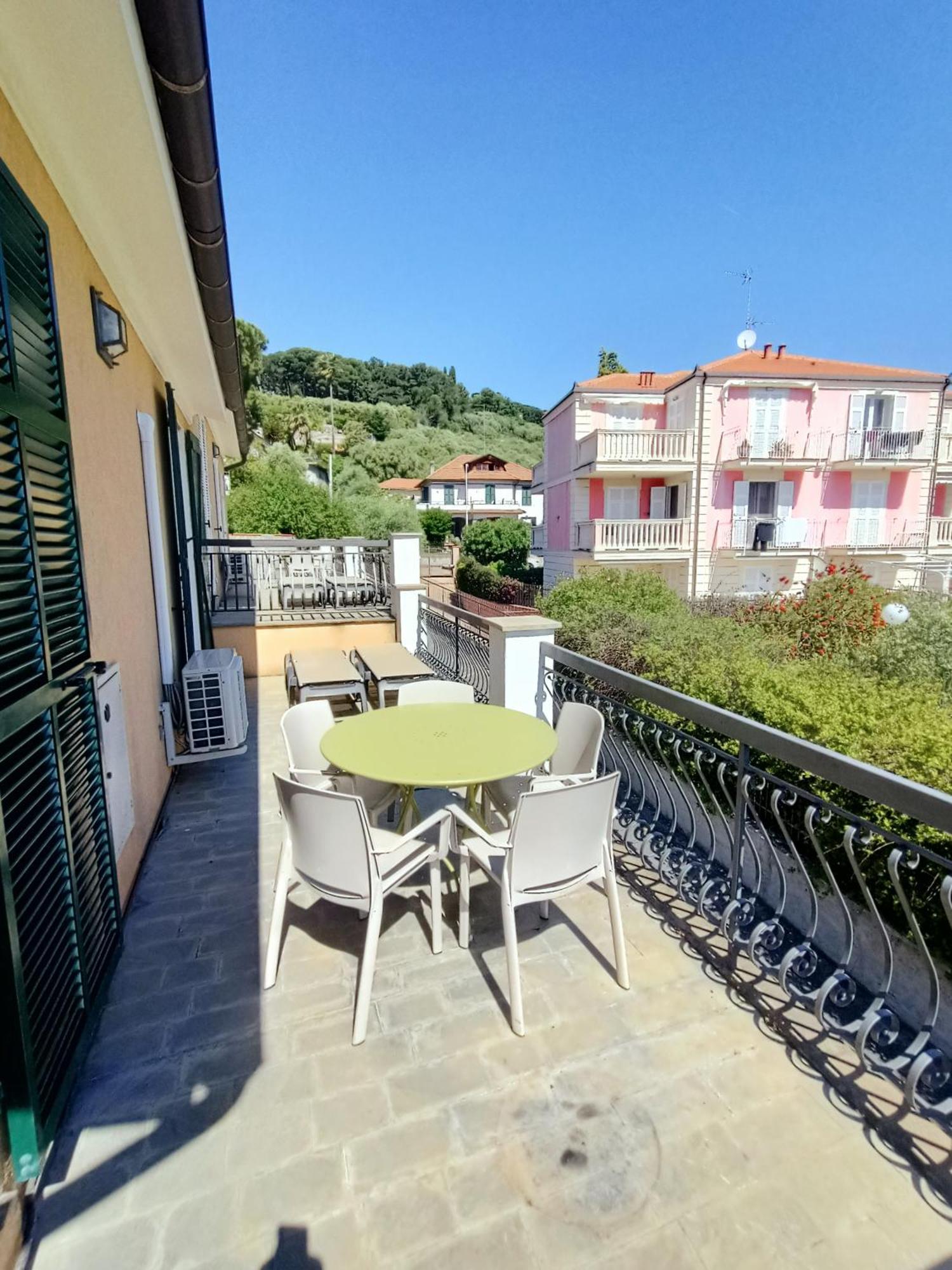 Residence La Meridiana San Bartolomeo Al Mare Luaran gambar