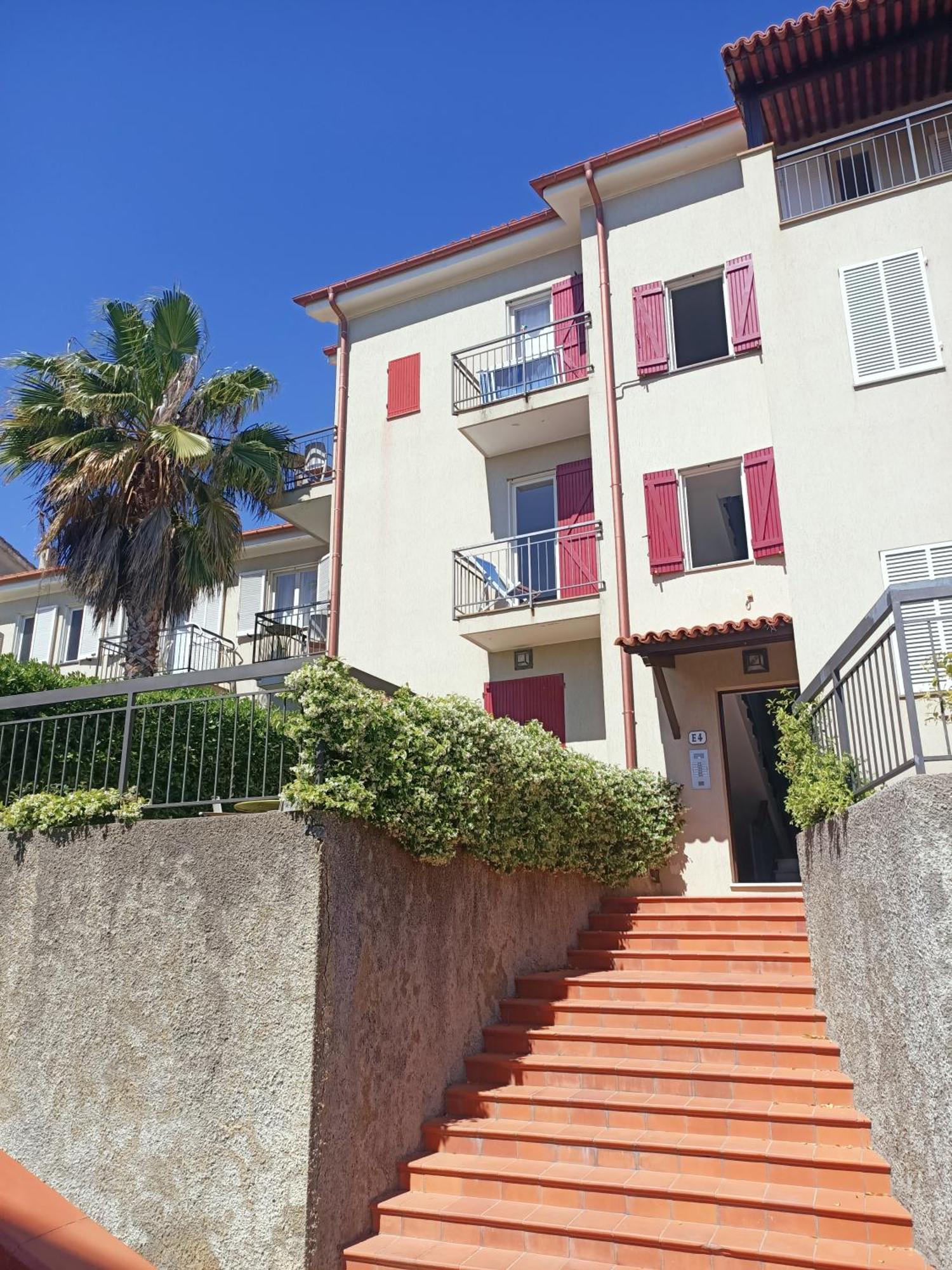 Residence La Meridiana San Bartolomeo Al Mare Luaran gambar